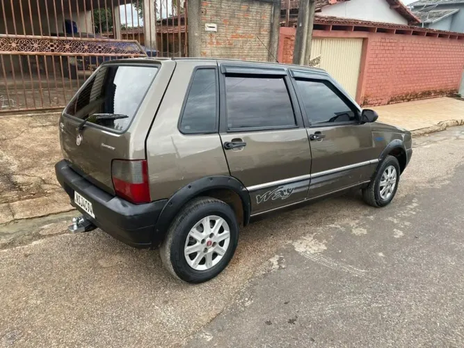 Fiat Uno Mille Celeb. WAY Econ. 1.0 F.flex 4P 2011