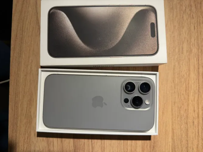 [VENDA] IPhone Apple 15 Pro titanio  bateria 87% 128 GB muito novo todo original com caixa