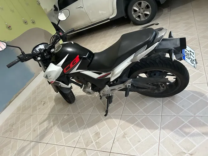 Moto CB Twister 250cc