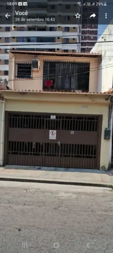 Casa Nova na Tv. Ferreira Pena px. ao Lider Praça Brasil.
