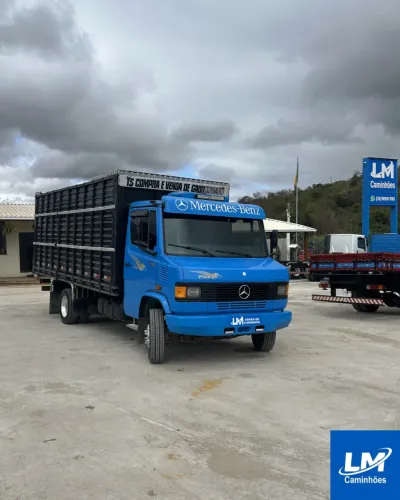 MB 710 boiadeira ano 1998 com ar condicionado 