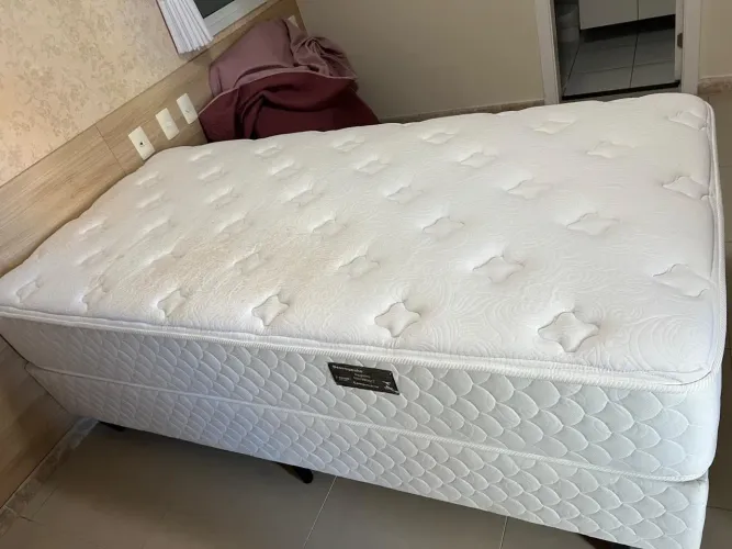 Cama de solteiro box