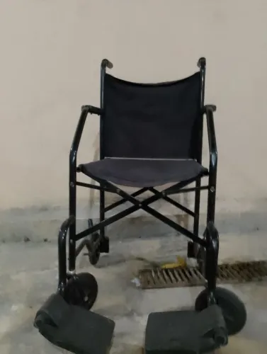 Vendo cadeira de rodas