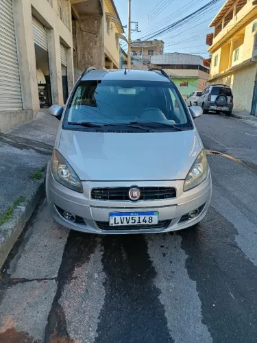 Fiat Idea Attractive 1.4 Fire Flex 8V 5P 2013