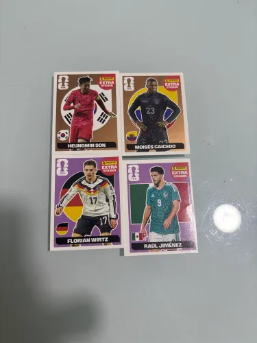Figurinha Bronze 100 e regular 70