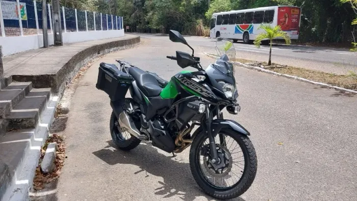awasaki Versys-X 300 TR Tourer | Único Dono | 13.800 km | + Baú