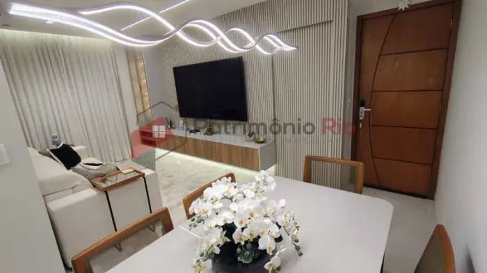 Apartamento todo reformado - fino trato - 2 quartos - 01 suíte com closet - Aceitando Fina