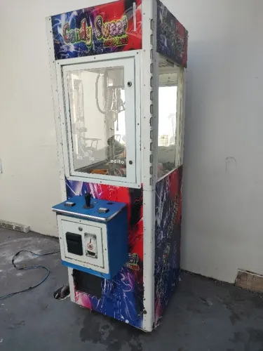 Máquina Grua. Pega Urso.Vending Machine, Funcionando.