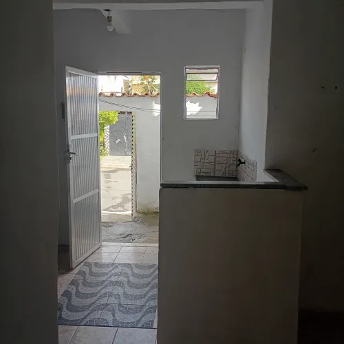 Casa pequena ideal pra casal ou solteiros