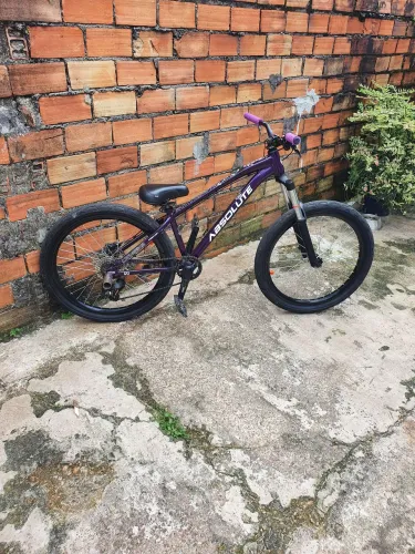 Bicicleta ABISOLUTE BRUTUS aro 26 troco em um iPhone 12 pro Max