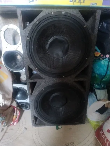 Caixa de som, pra carro