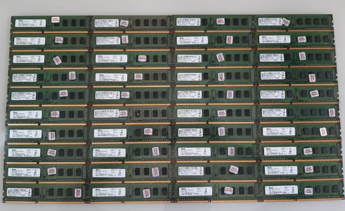 Kit 40 unidades memórias DDR3 de 2GB 1333Mz