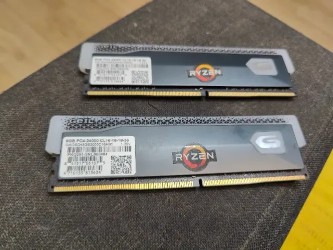 Memória RAM GeIL Orion 16GB 2x8GB DDR4 3000MHz CL16 - Excelente Estado- 
