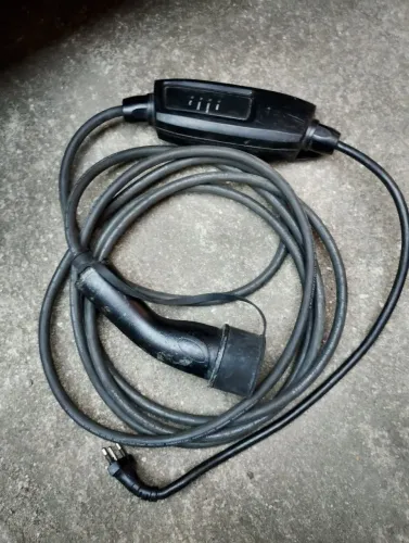 Vendo carregador portátil para carros elétricos original BYD