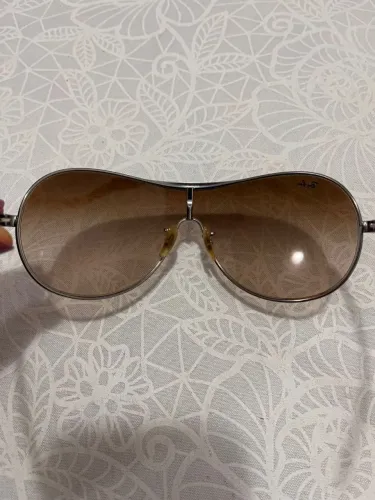 Óculos de sol Rayban original semi novo