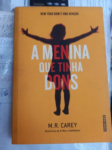 LIVRO A MENINA QUE TINHA DONS