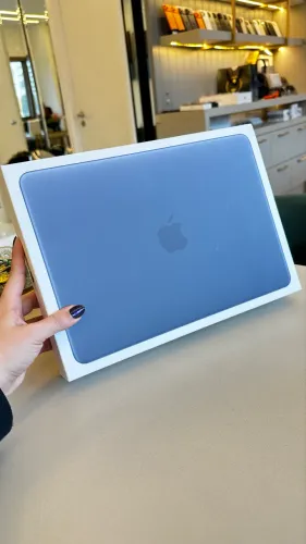 MACBOOK NEO 256SSD 8GB NOVO LACRADO / LOJA FÍSICA