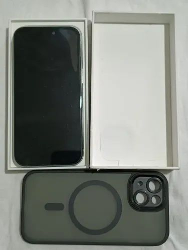 iPhone 15