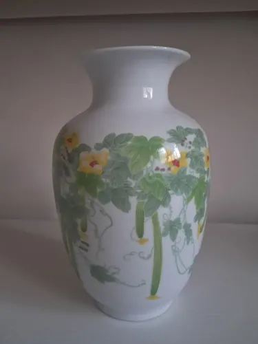 Vaso chinês em porcelana decorativo Branco e Verde Luxo