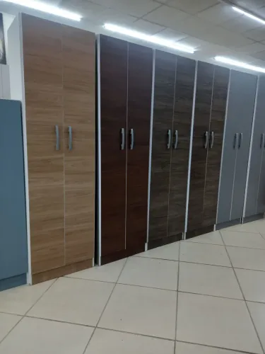 Armário multiuso novo montado 