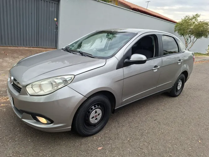 Fiat Grand Siena Attrac. 1.4 EVO F.flex 8V 2014