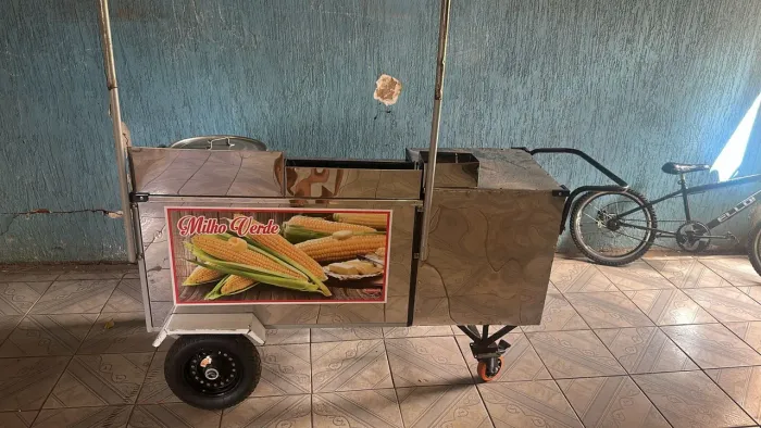 Vendo carrinho de vender milho cozido