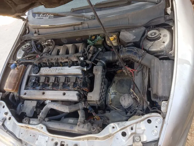 Fiat Marea pra retira peças ou vendo carro completo tá desmanche aceita cartão 