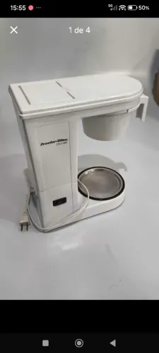 Cafeteira funcionando perfeitamente porém sem a jarra