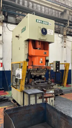 Prensa Excêntrica SEYI SN1-200 - 200 Ton
