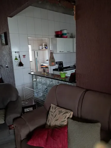 Casa e lojas comecial