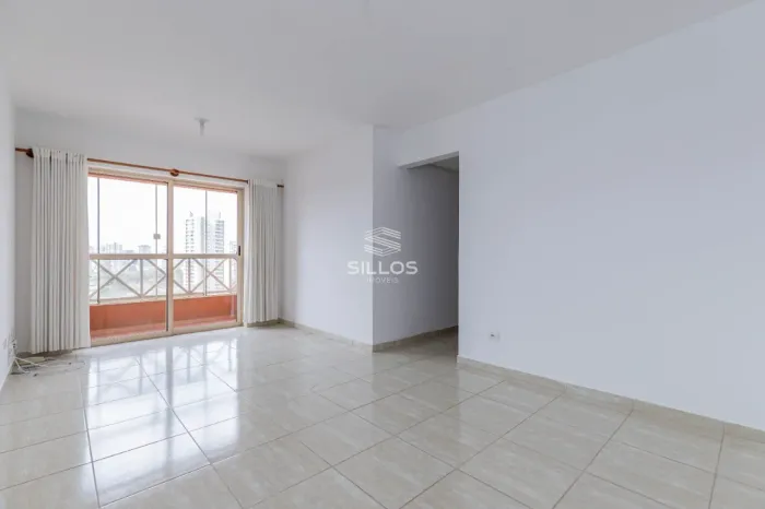 Apartamento para alugar com 3 quartos no Ahú em Curitiba