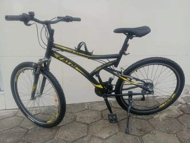 Bicicleta Caloi Aro 26 Semi-nova de Macha Baik top para vender Logo.