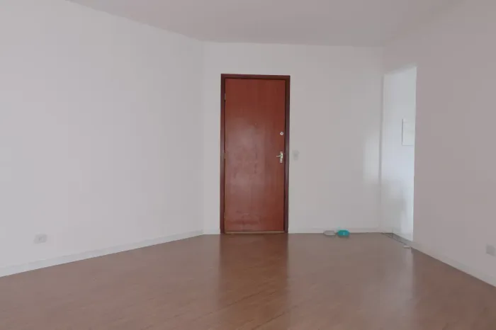 Imóvel para aluguel tem 72 metros quadrados com 2 quartos