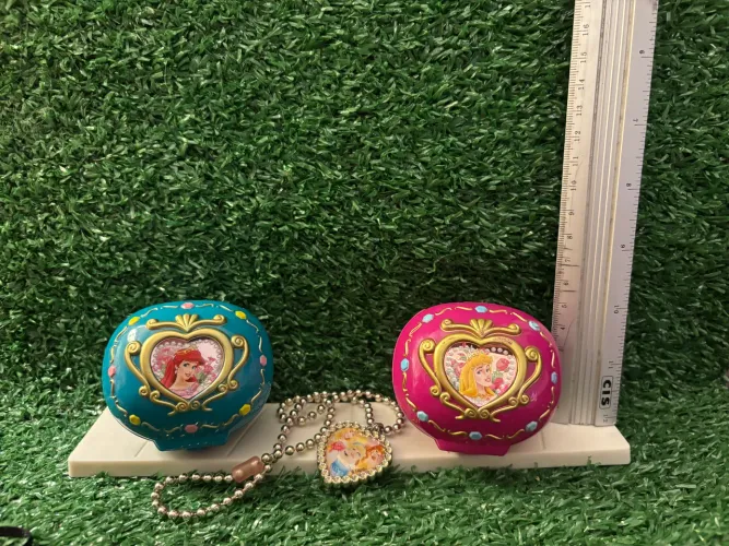Mini porta-jóias das Princesas Disney Ariel e Aurora