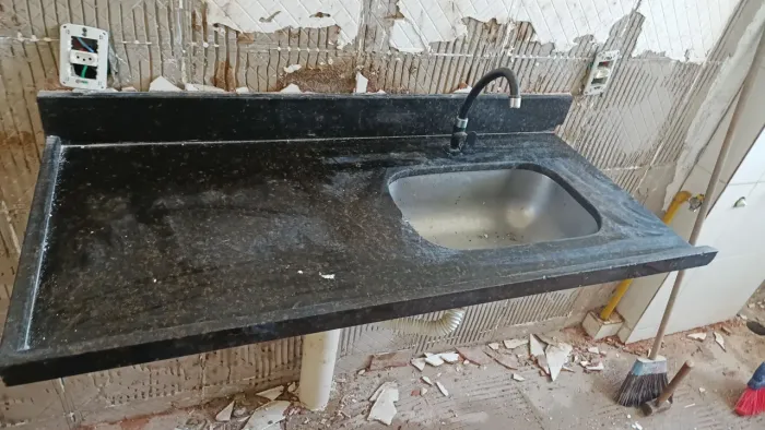 Vendo pia de cozinha, de 1.metro e 20 por 55