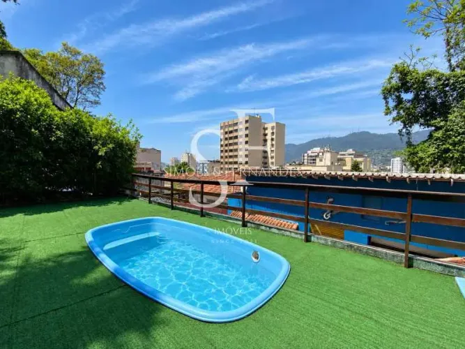 Grajaú - Rua Visconde de Santa Isabel - Casa Quadriplex , 4 quartos ( 2 suítes ), 2 salas,