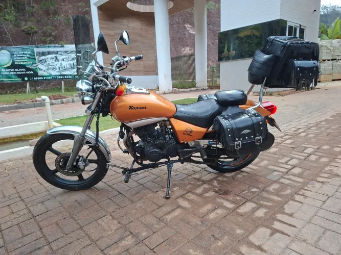 Vendo está Moto Em bom estado de conservação