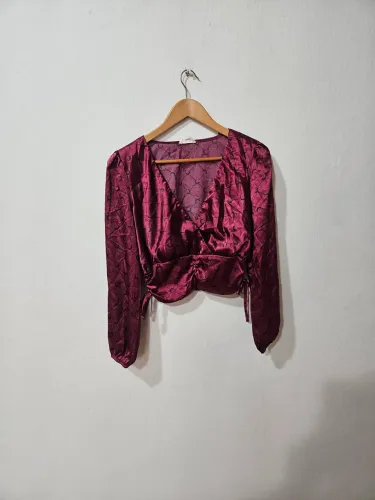 Blusa vinho mangas compridas de centim