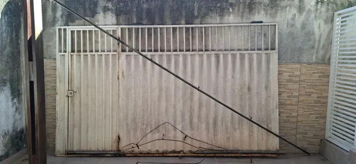 Portão de ferro