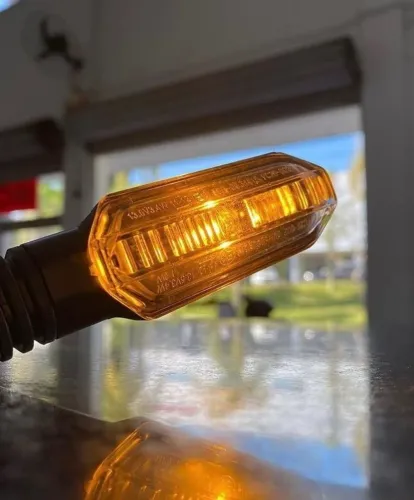 Par de pisca CB Twister encaixe e rosca 