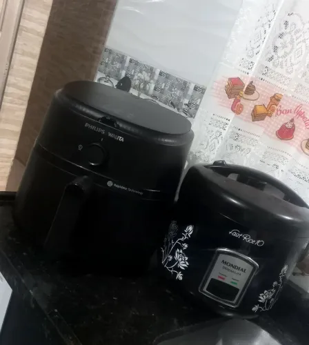 Kit Cozinha - Air Fryer Philips Walita 4,2L + Panela de Arroz 10 xícaras