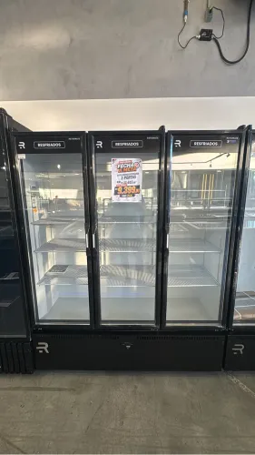 Auto serviço 3 portas frios e laticínios interno branco Refrimate