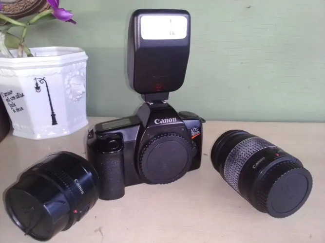 Camera fotográfica analógica Canon