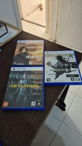 Vendo Jogos de PS5 e PS4. Veja o anúncio