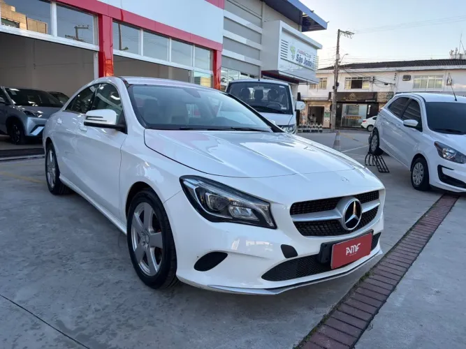 Mercedes-Benz CLA-180 1.6 16V 122cv Aut. 2018