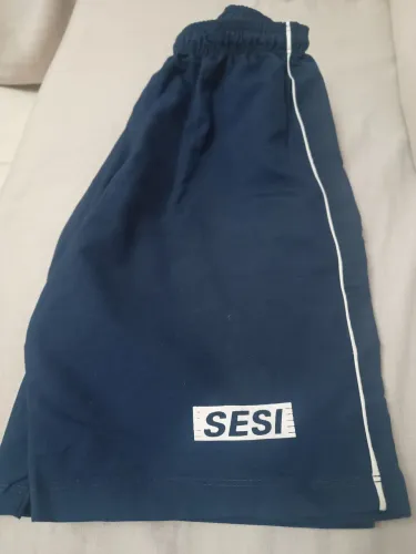 Bermuda escola SESI