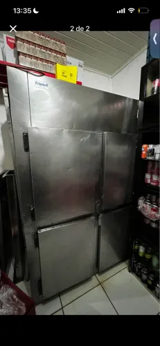 Geladeira vertical