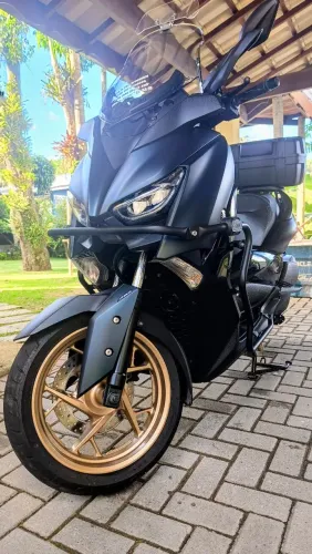 XMax 250 baixa quilometragem 