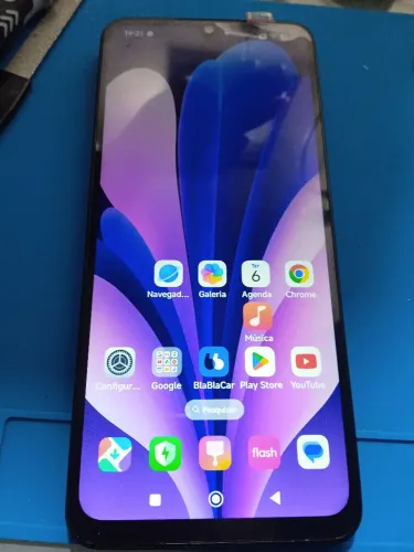 Um celular xiaomi redmi 14c