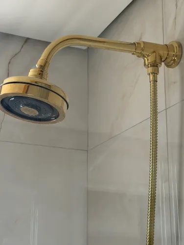 Chuveiro DECA, dourado